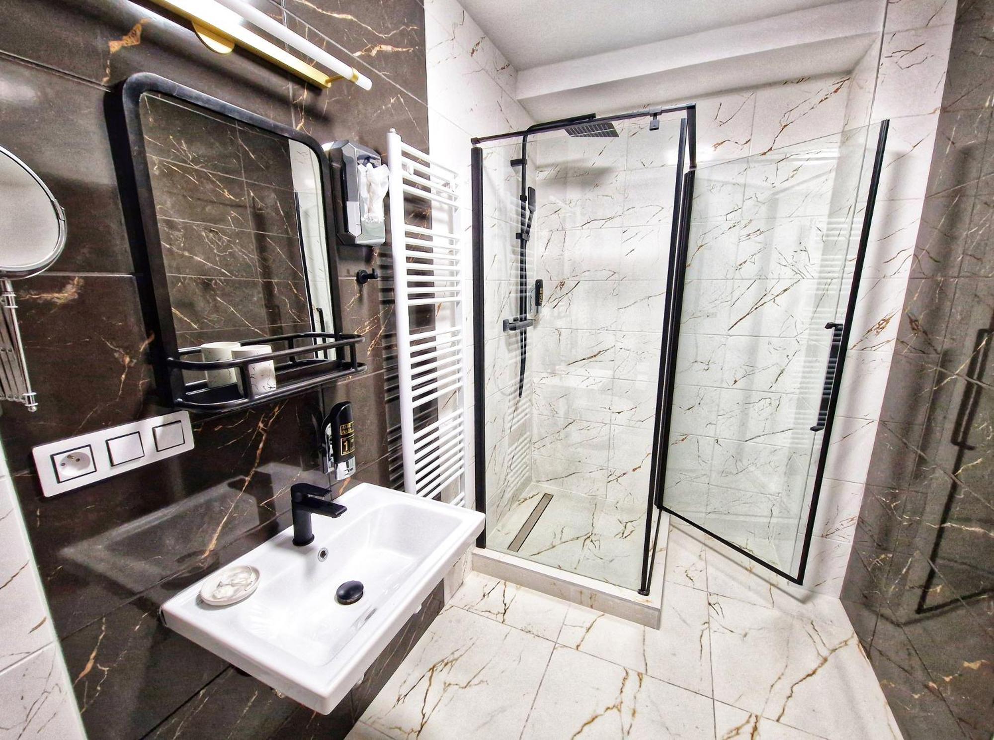 In Spirit, hotel v Rožnovském pivovaru - Pivní Lázně, Wellness&Čokoládovna Rožnov pod Radhoštěm Exteriér fotografie
